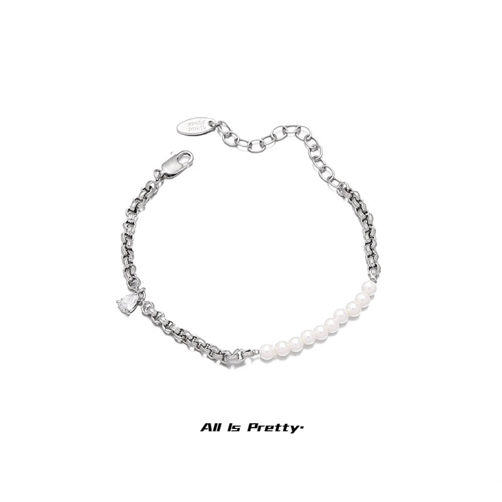 Linked chain pearl bracelet