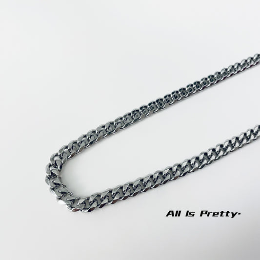 Classic 11 mm chunky chain necklace