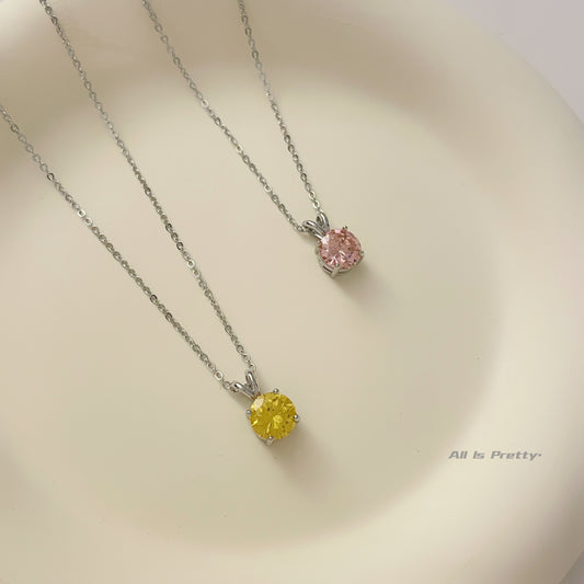 Color crystal pendant necklace