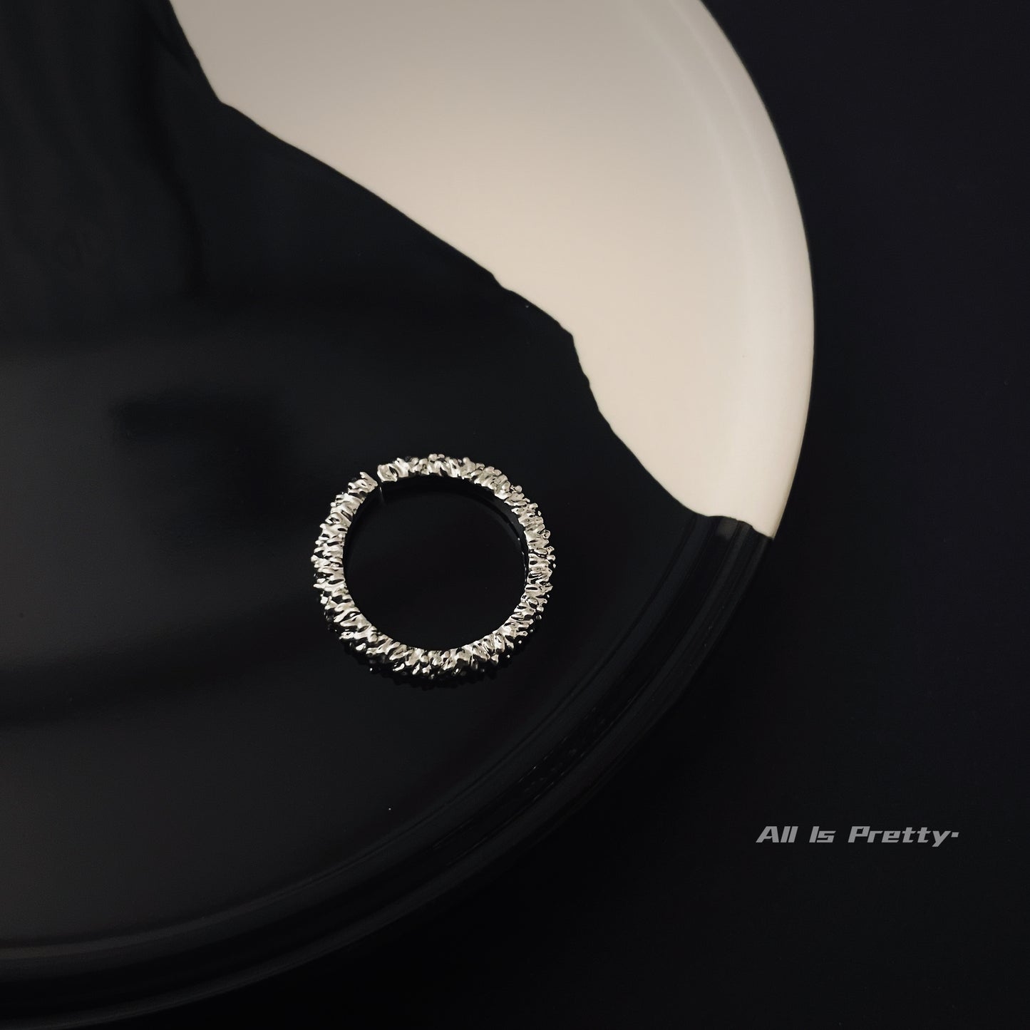 Unisex Texture Ring