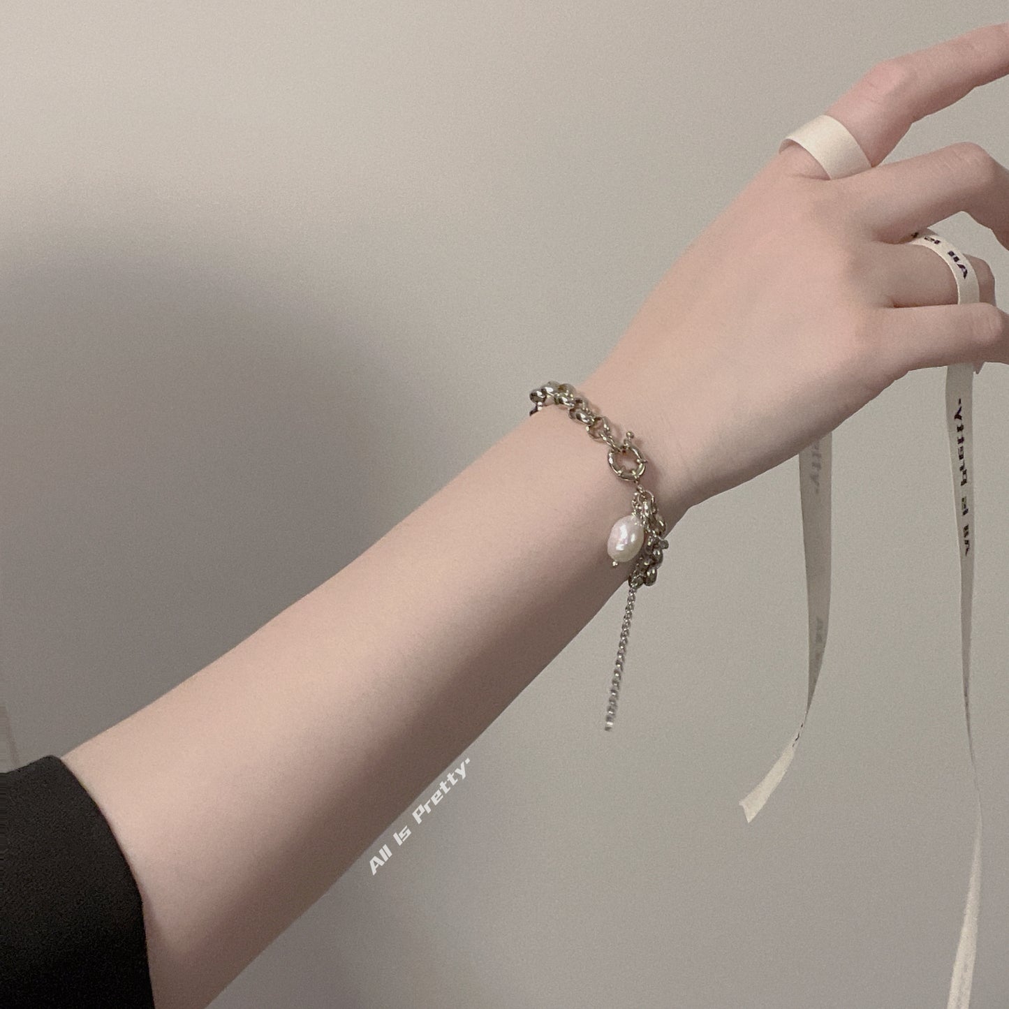 Pearl pendant gold-plated bracelet