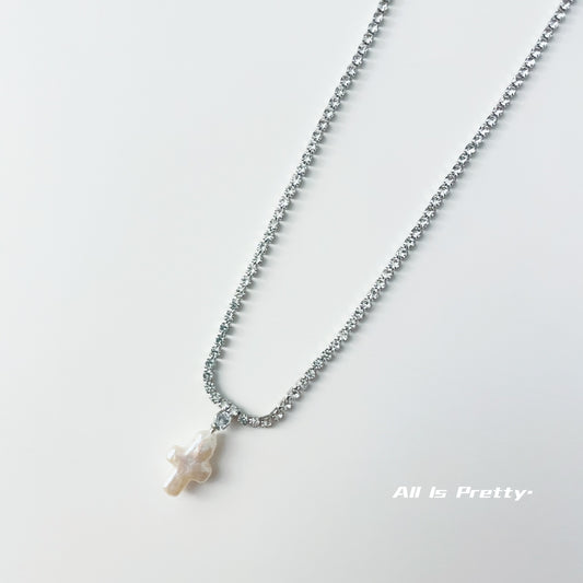 Baroque pearl crystal necklace