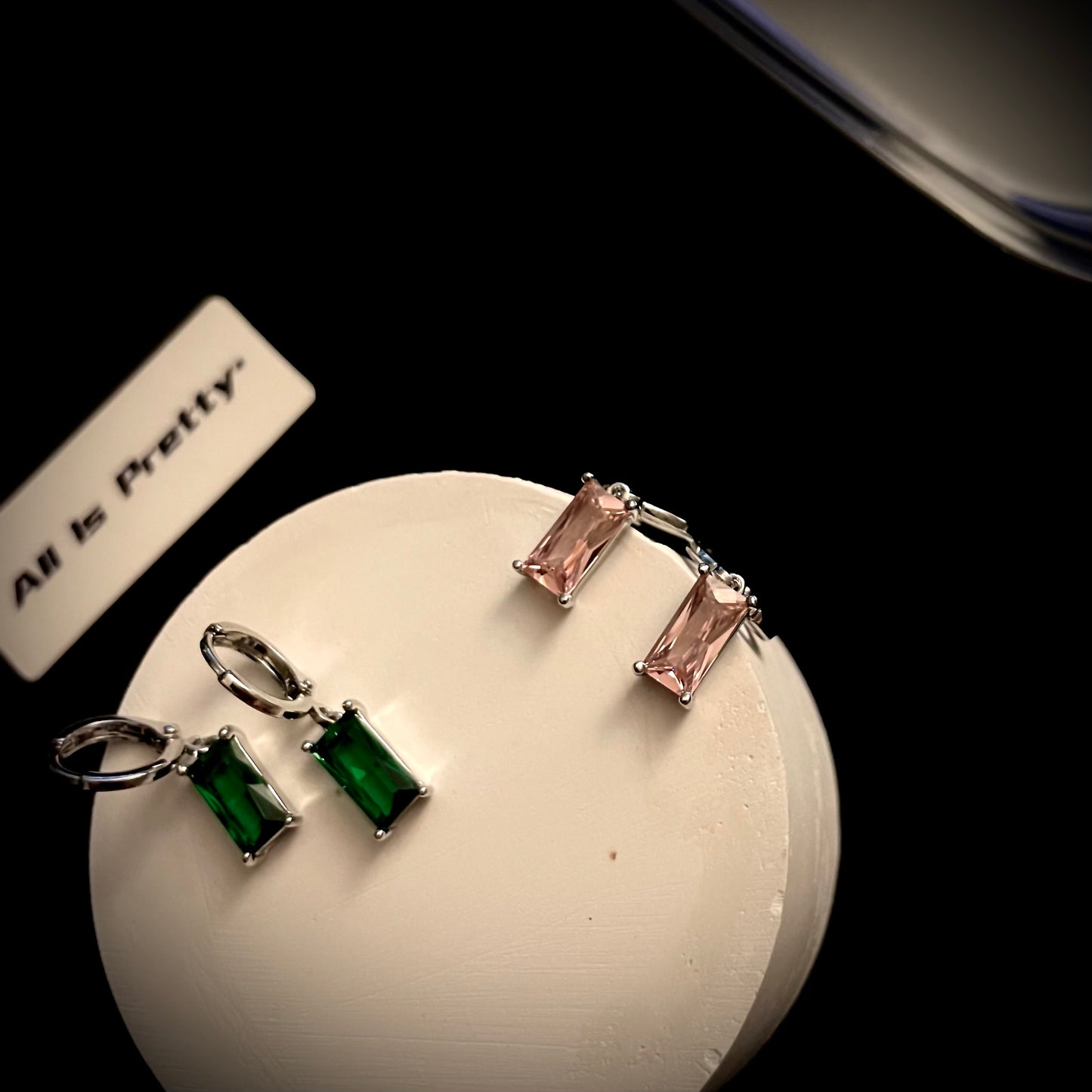 Color gem drop earrings