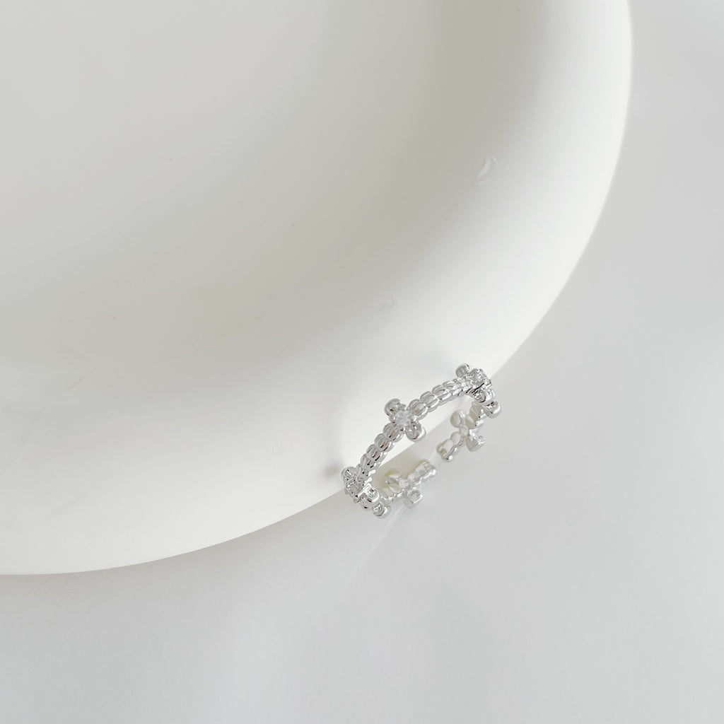 Cross Bloom Adjustable Ring