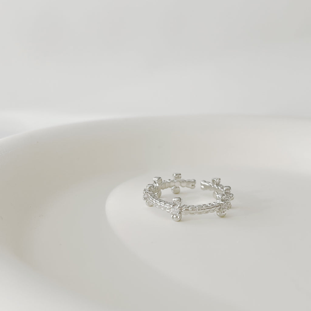 Cross Bloom Adjustable Ring