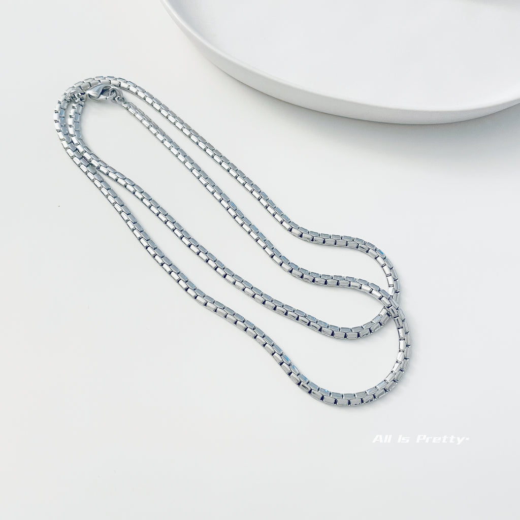 Premium Gold-Plated Unisex Herringbone Necklace