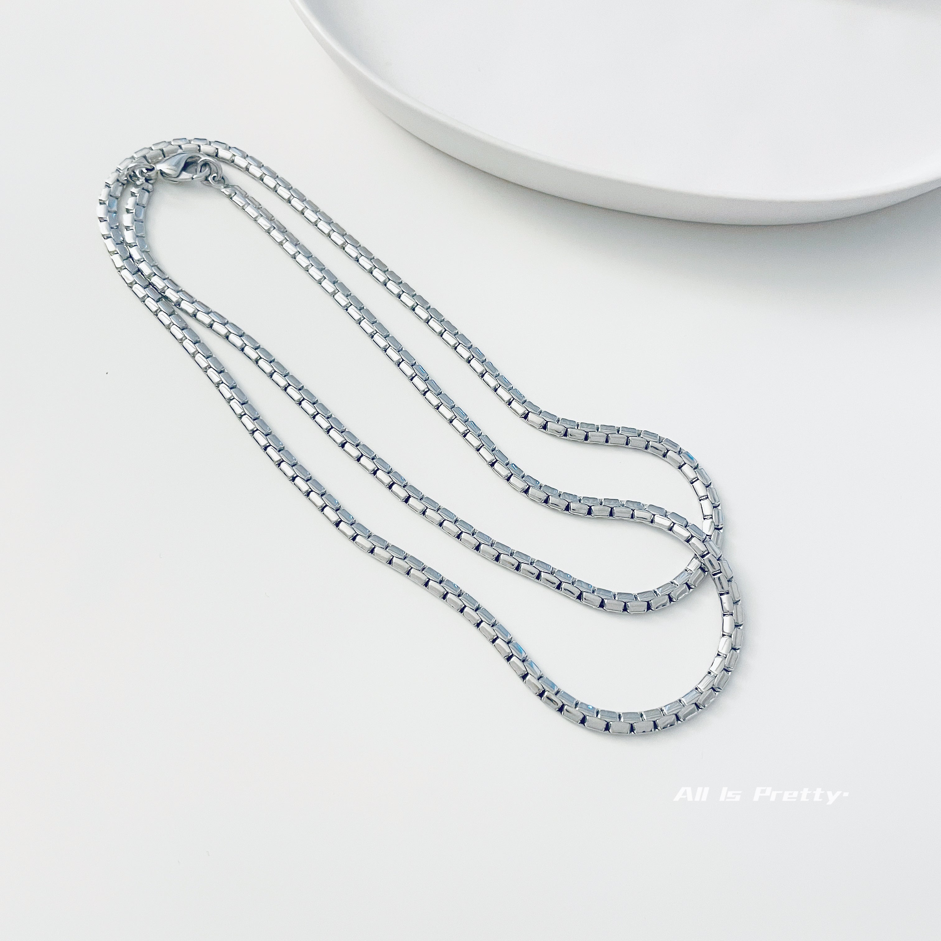 Premium Gold-Plated Unisex Herringbone Necklace