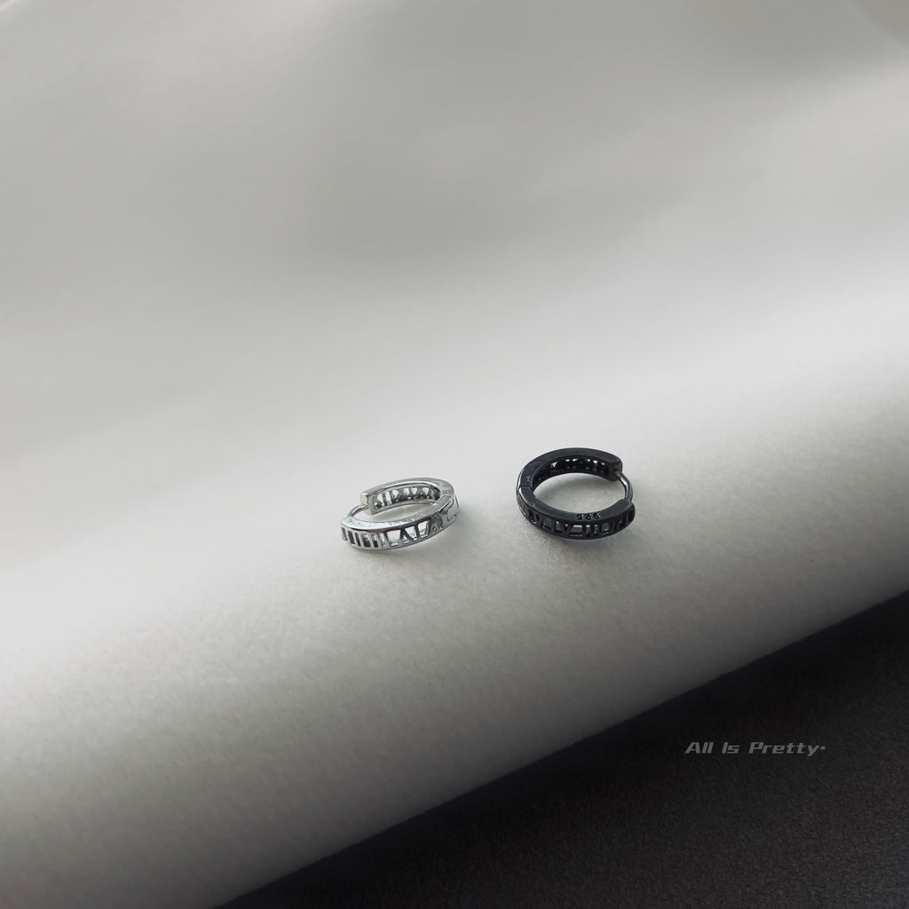Unisex mini hoop earring