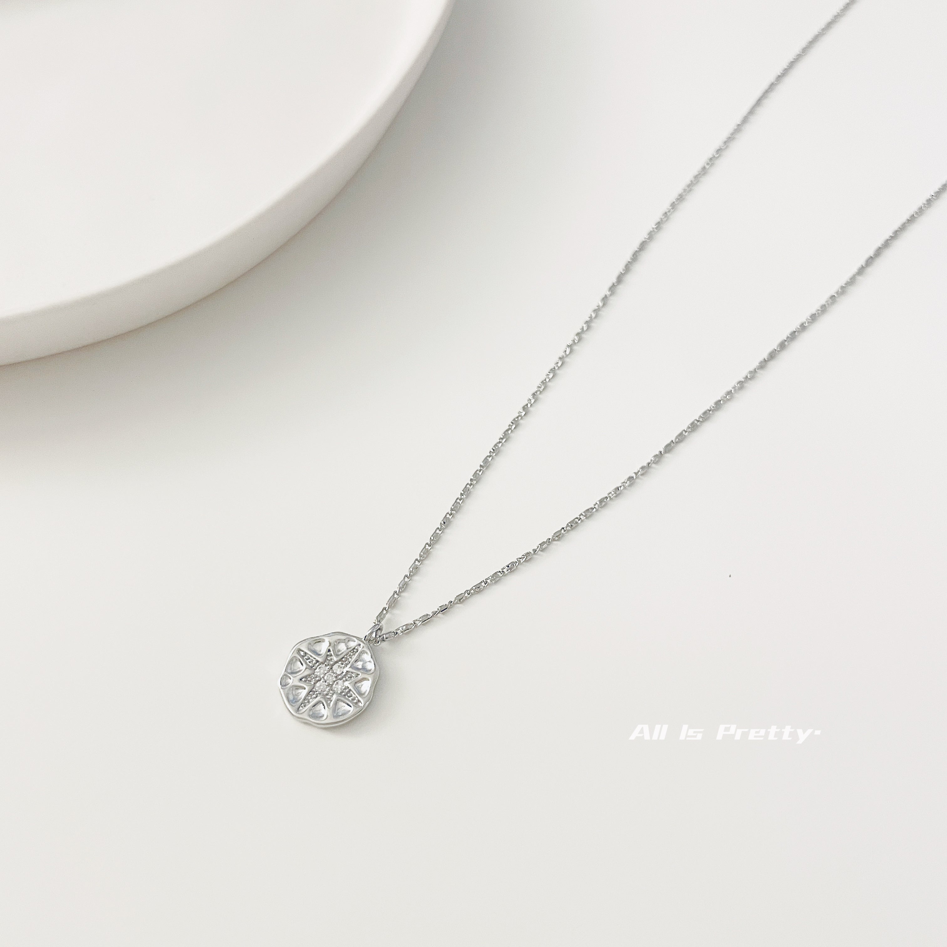 Elegant Gold-Plated Button Pendant Necklace