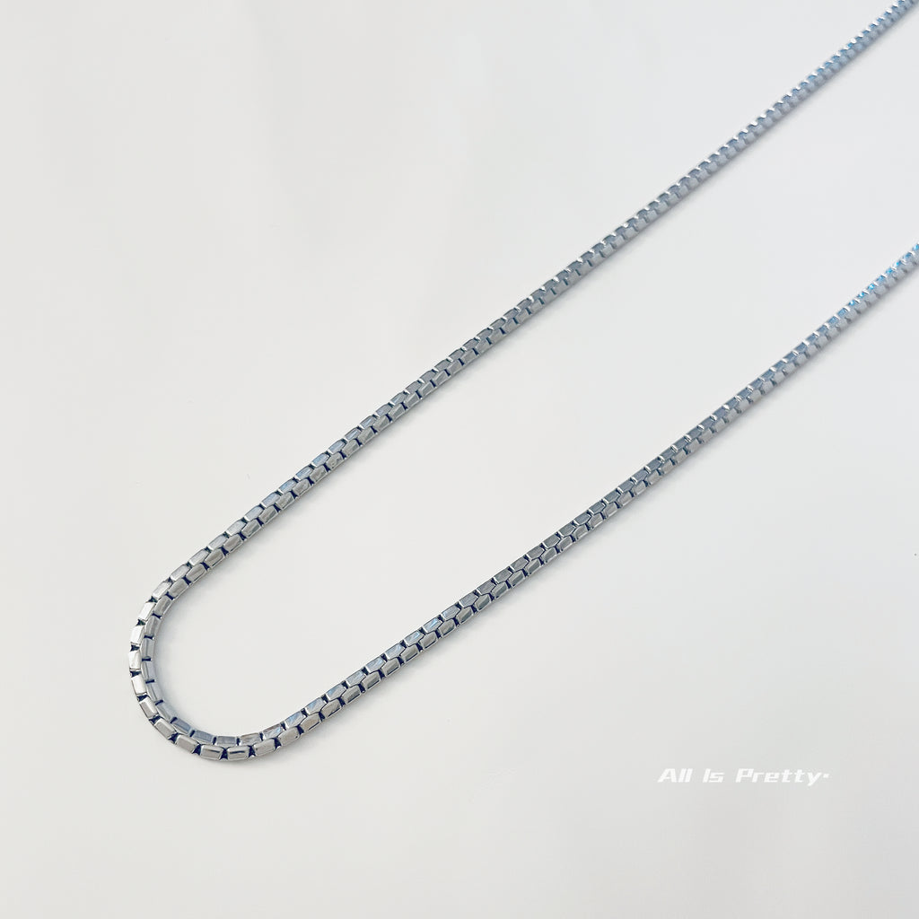 Premium Gold-Plated Unisex Herringbone Necklace
