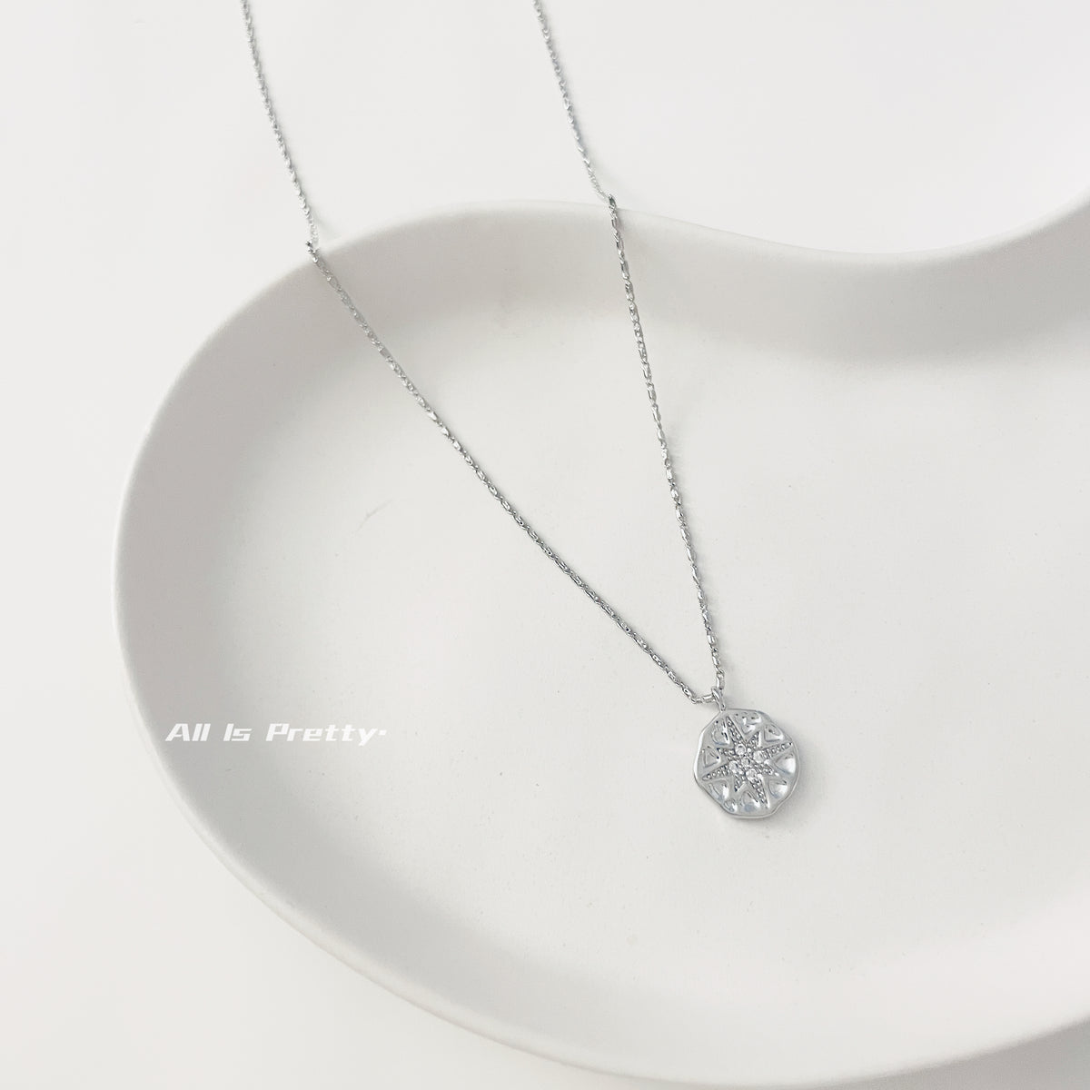 Elegant Gold-Plated Button Pendant Necklace
