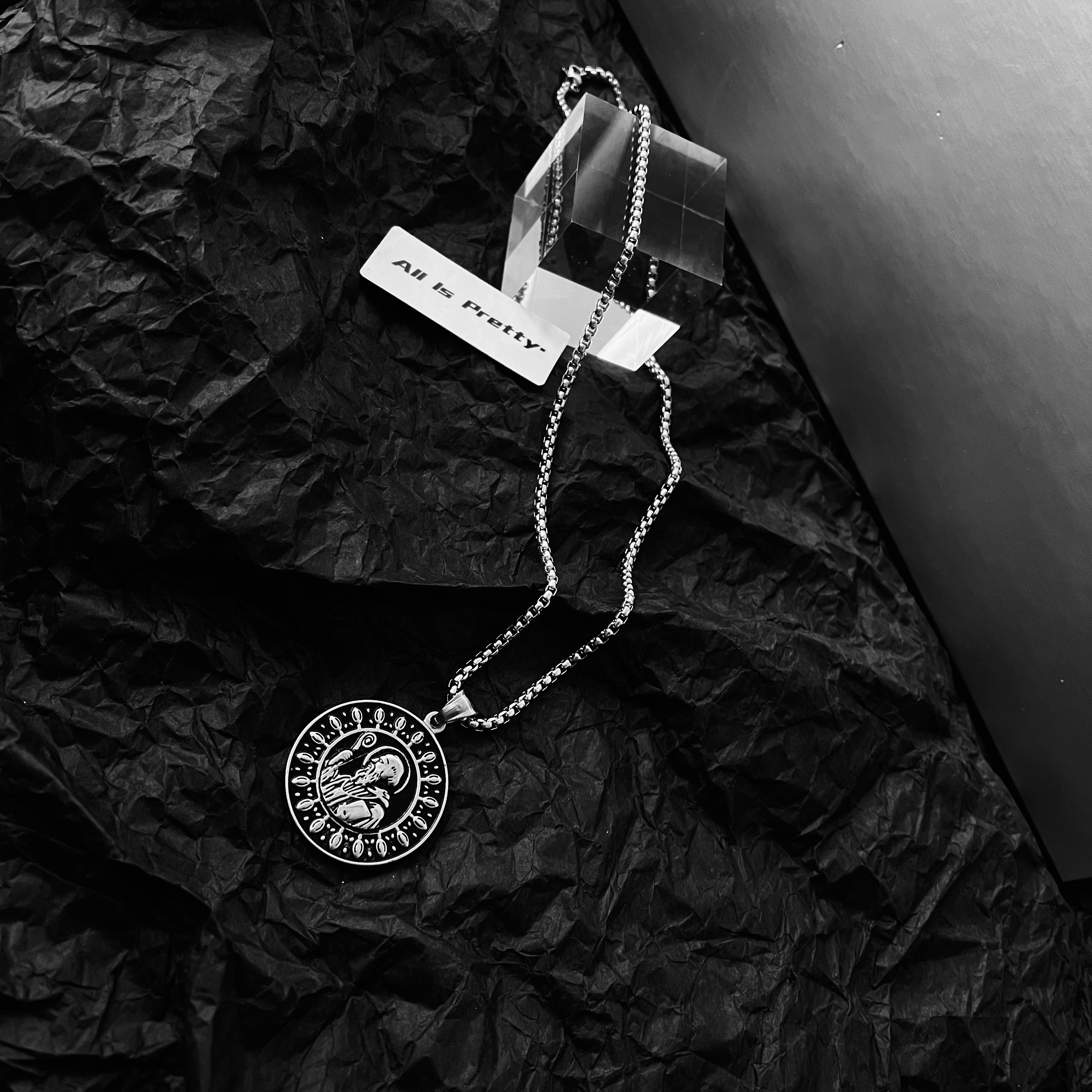 Vintage coin pendant necklace