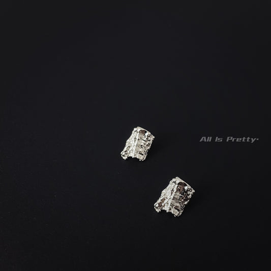 Textured studded earrings