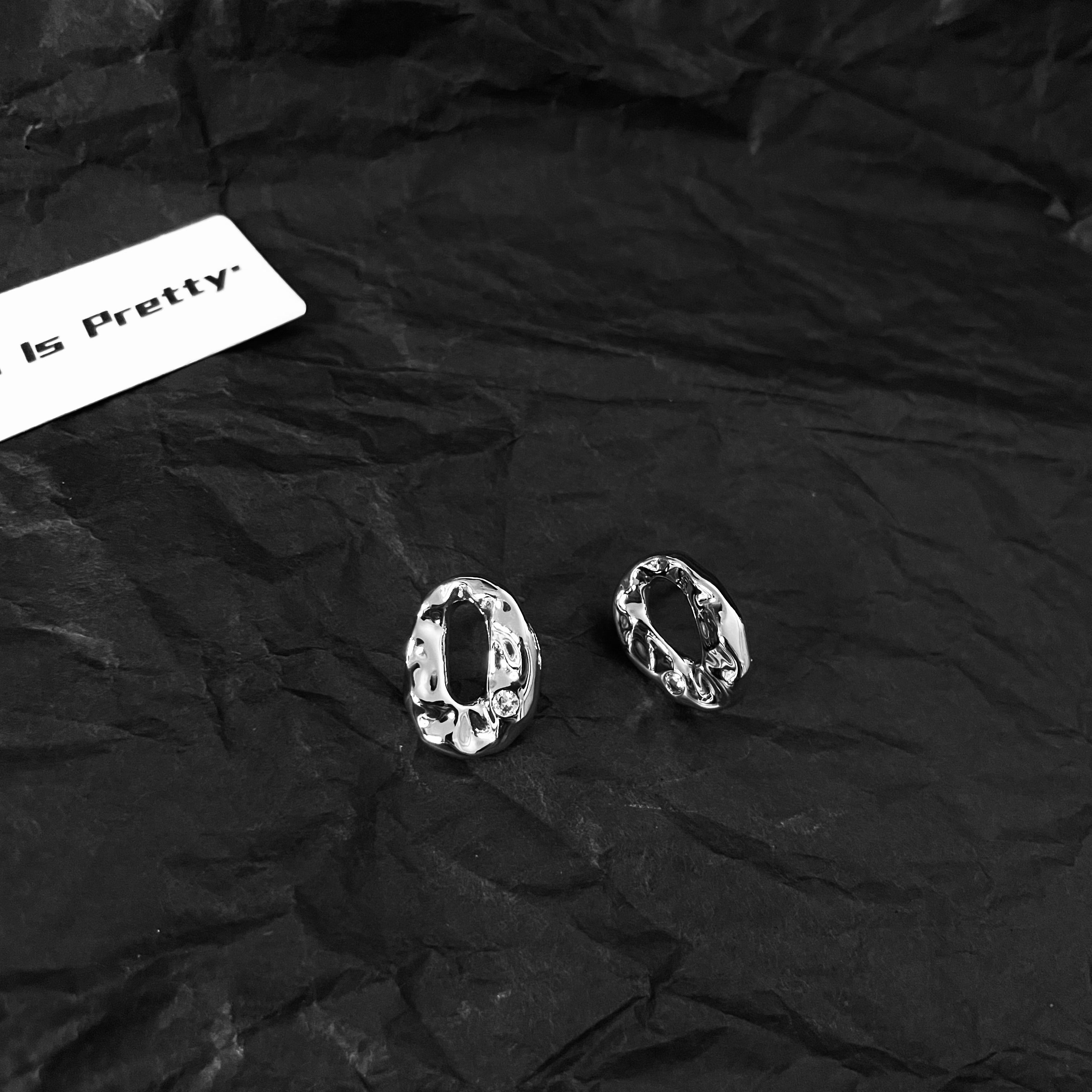 Textured studded earrings