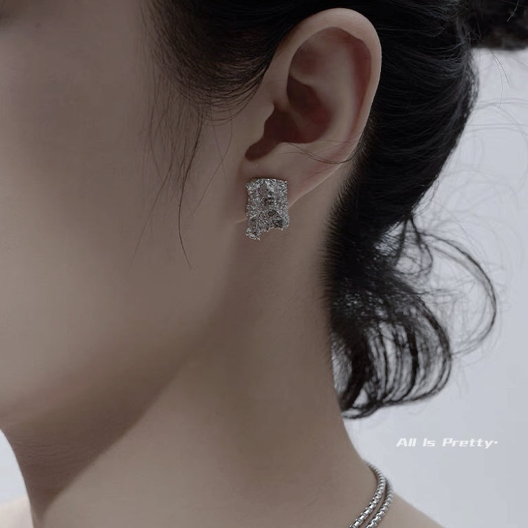Textured studded earrings