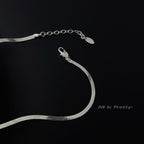 Classic Unisex Herringbone Chain Necklace