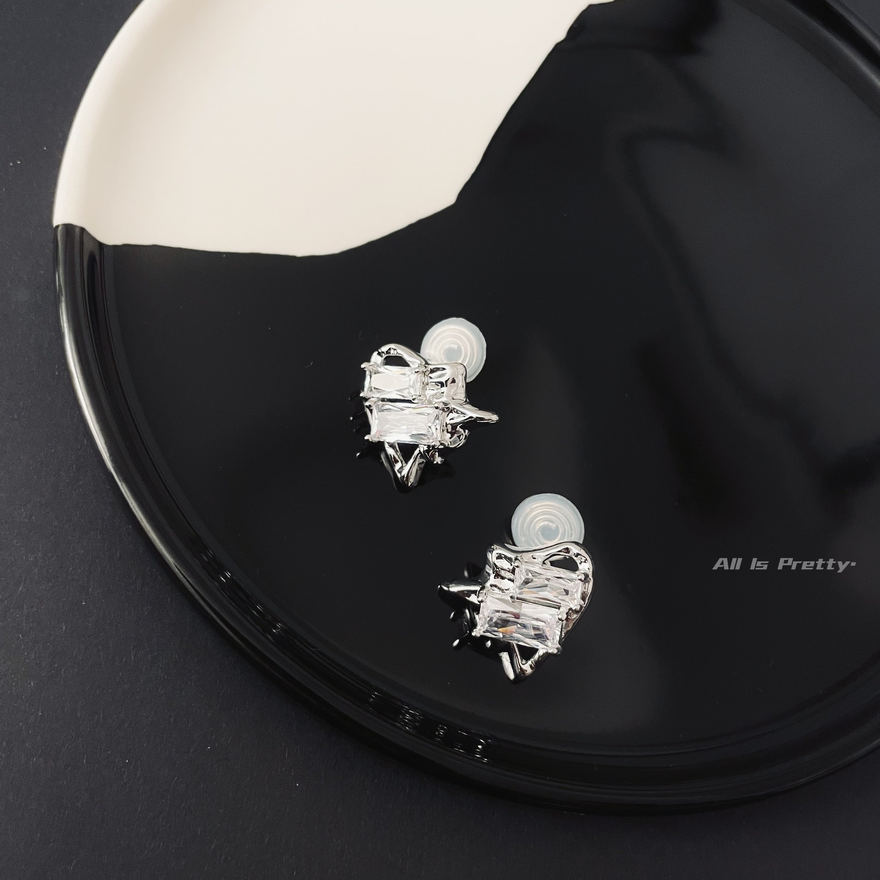 Heart crystal clip-on earrings