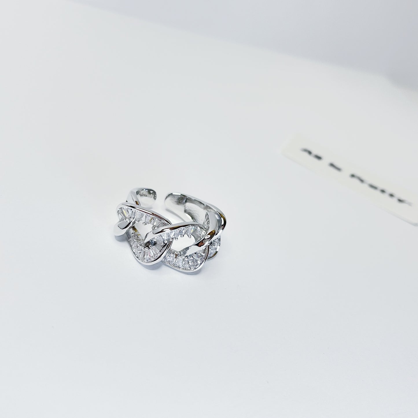 Chunky chain crystal ring