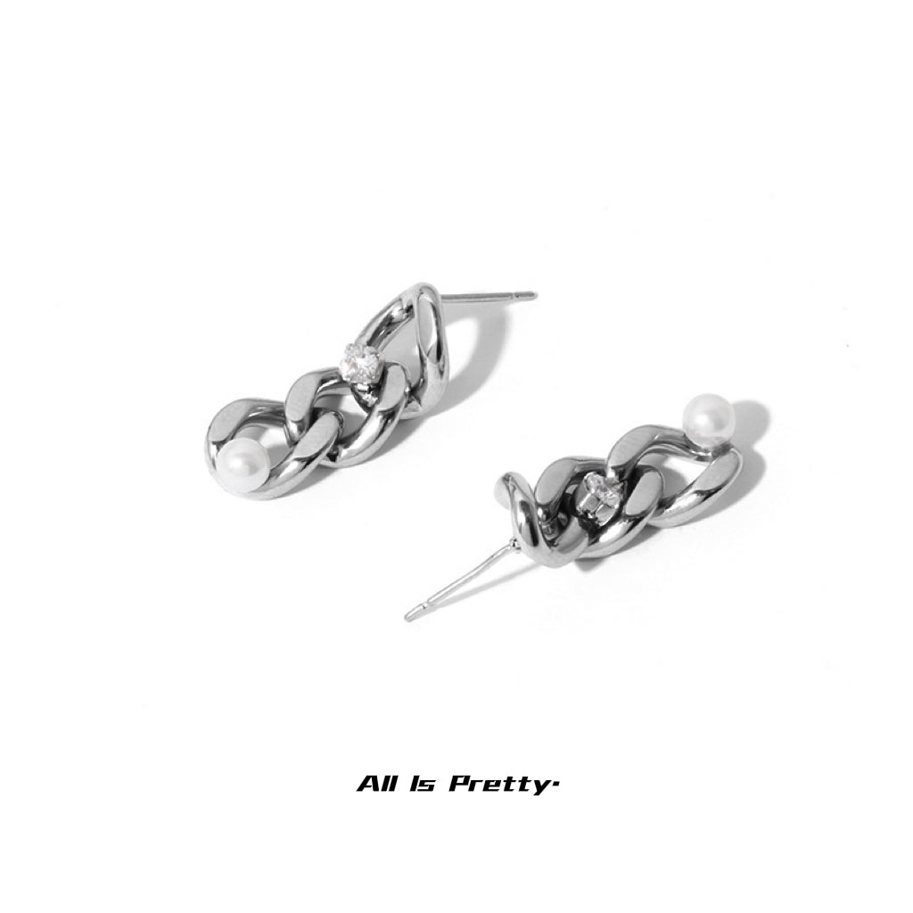 Mini chain earrings