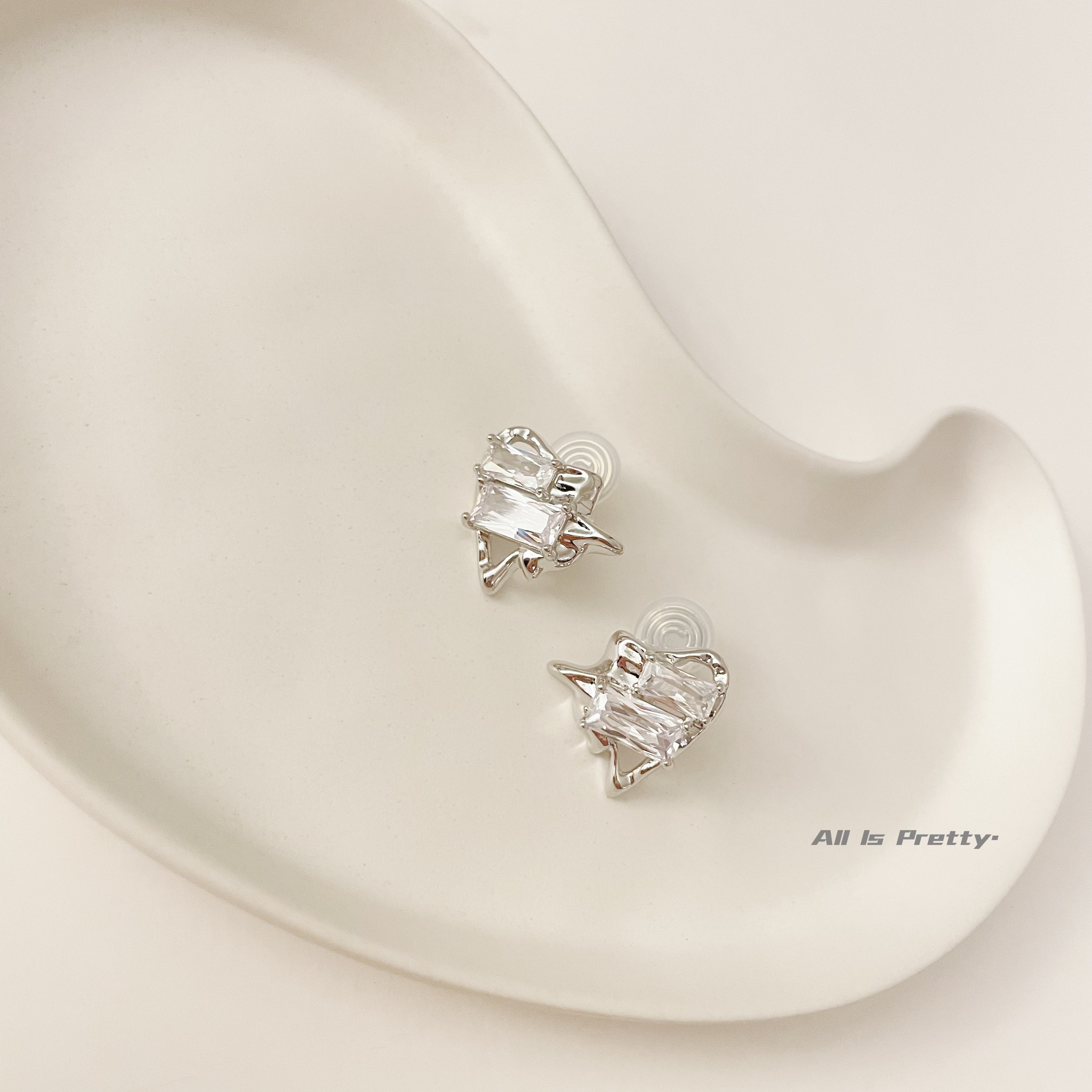 Heart crystal clip-on earrings