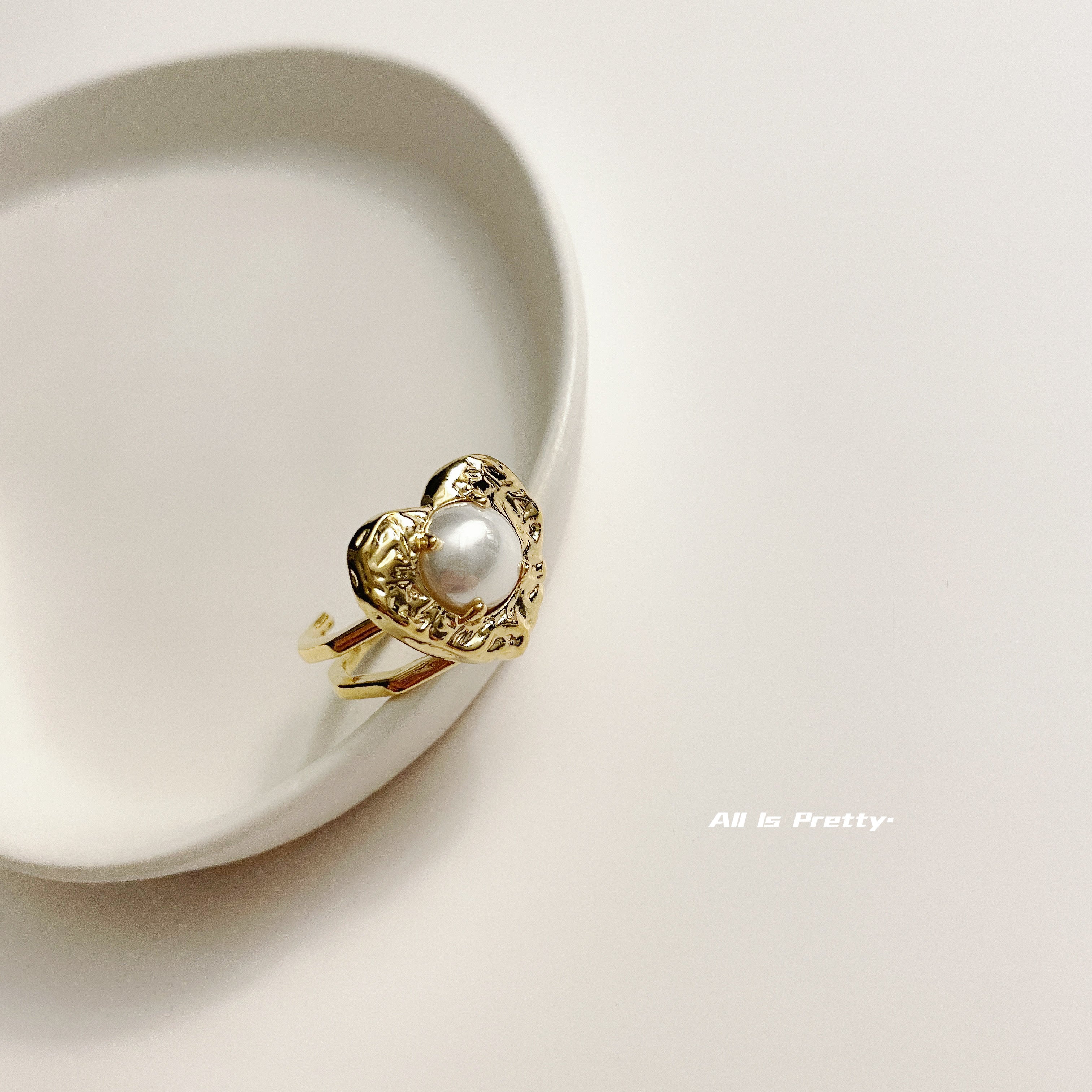 Chunky heart open ring