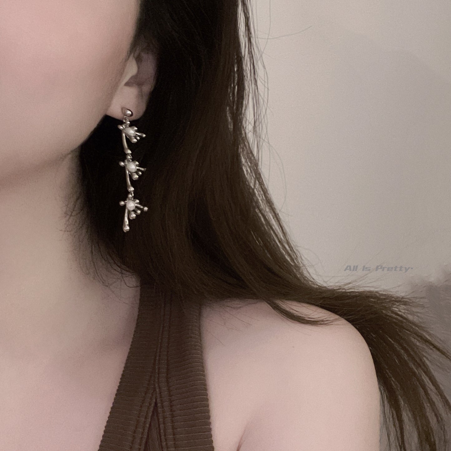 Snowflake unbalanced earrings