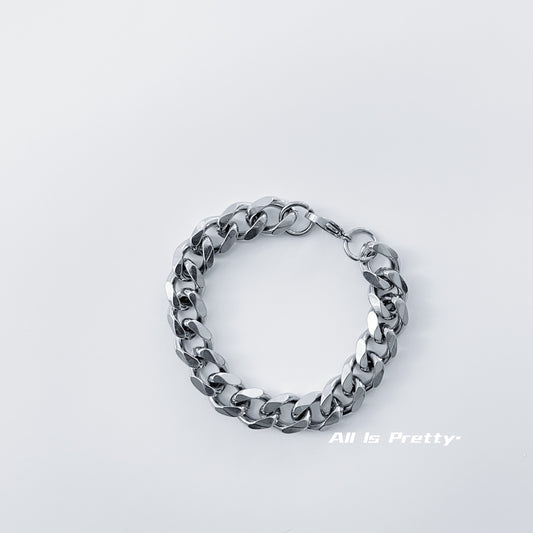 Classic curb chain bracelet