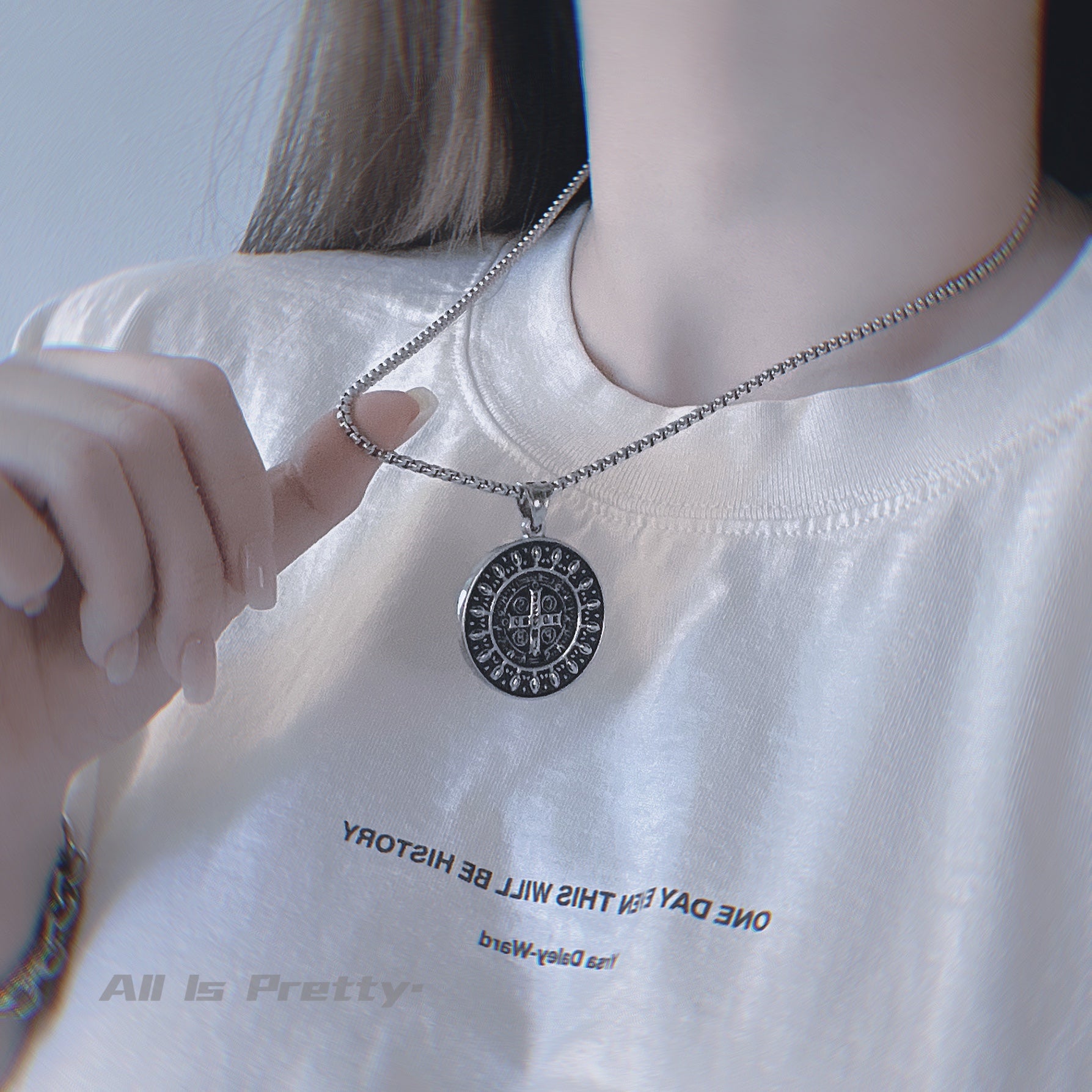Vintage coin pendant necklace