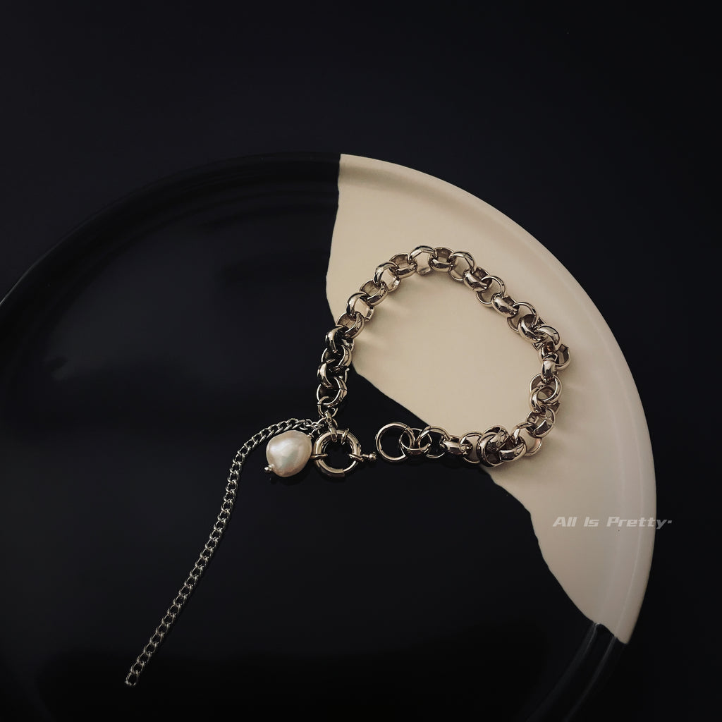 Pearl pendant gold-plated bracelet