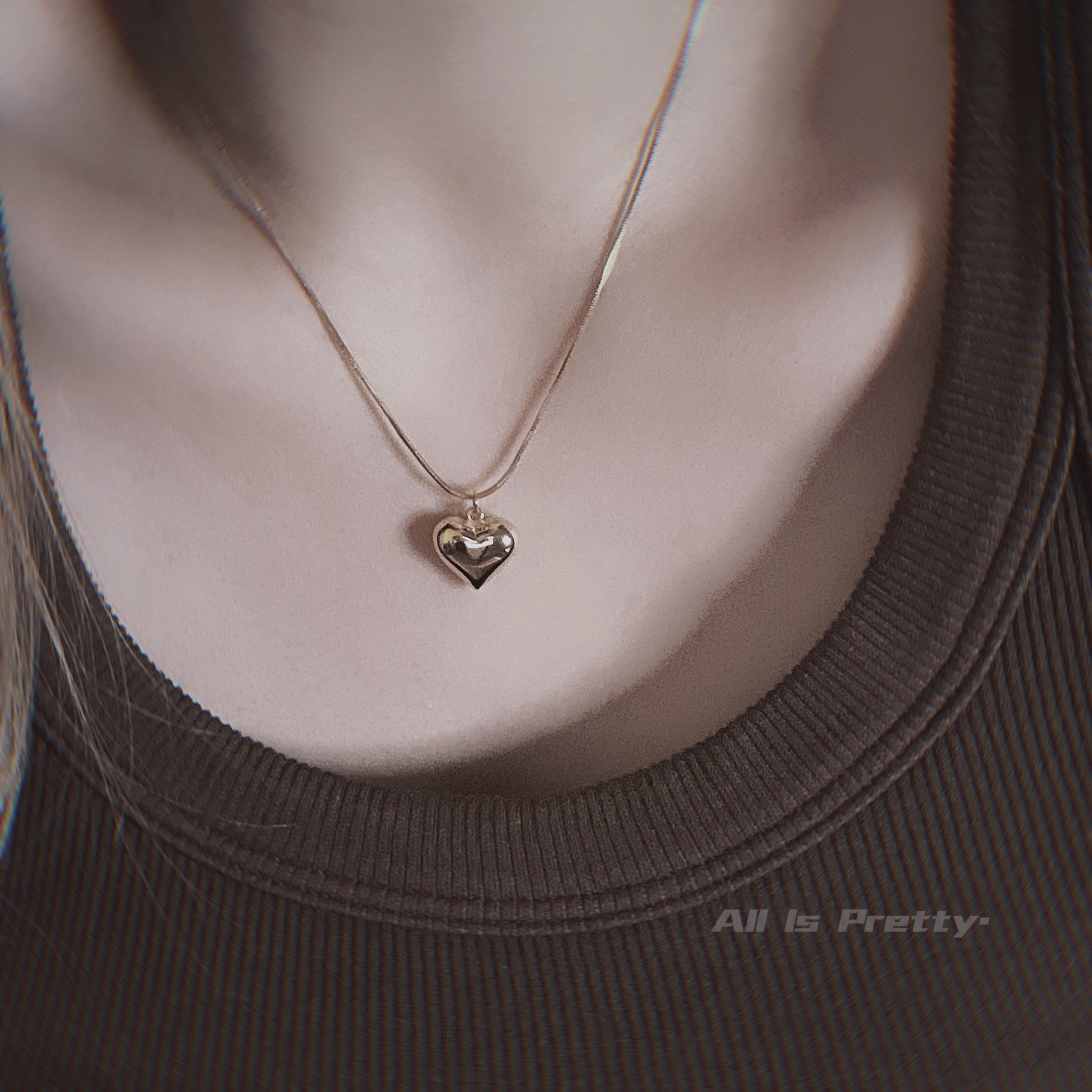 Yellow gold plated heart pendant necklace