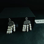 Pearls tassel earrings