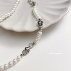 Pearl linked necklace