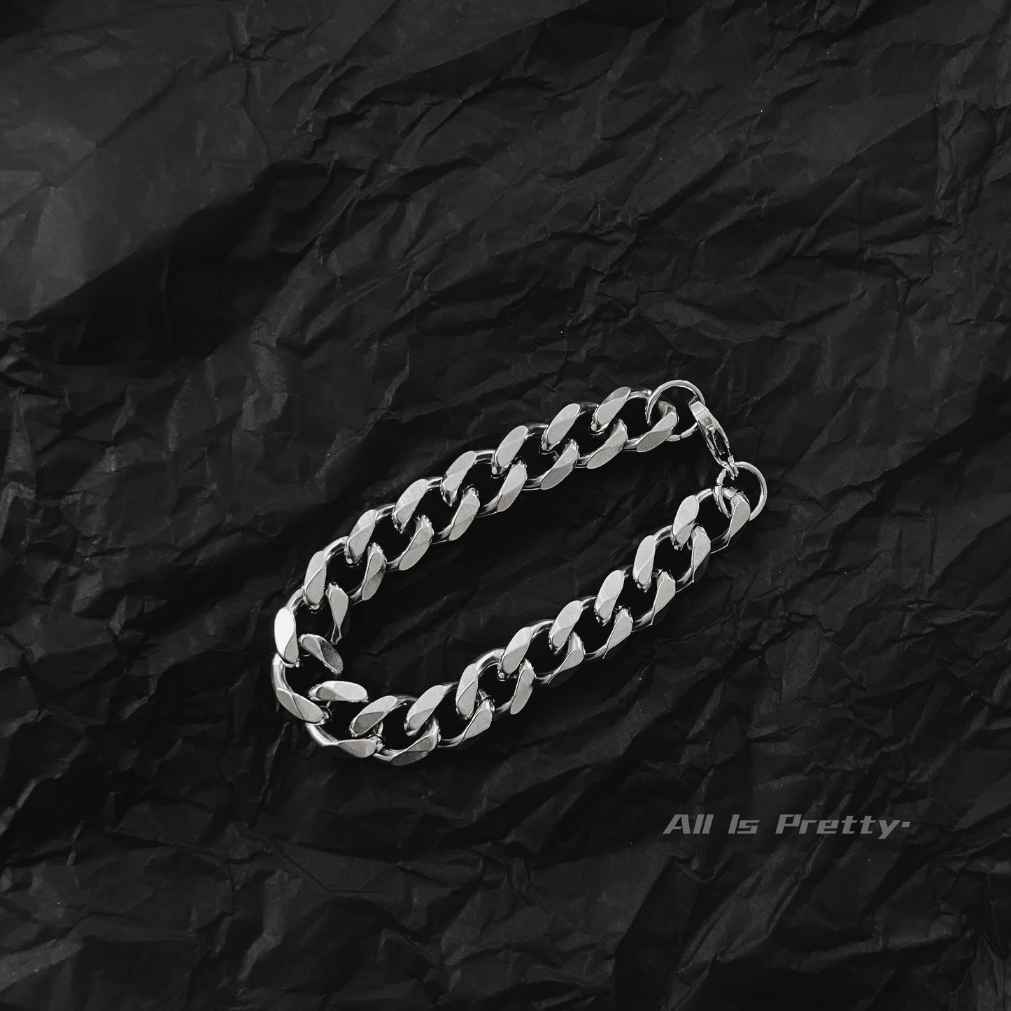 Classic curb chain bracelet