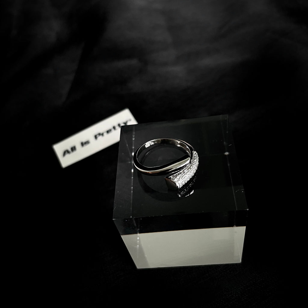 Crystal shiny wrapped Ring