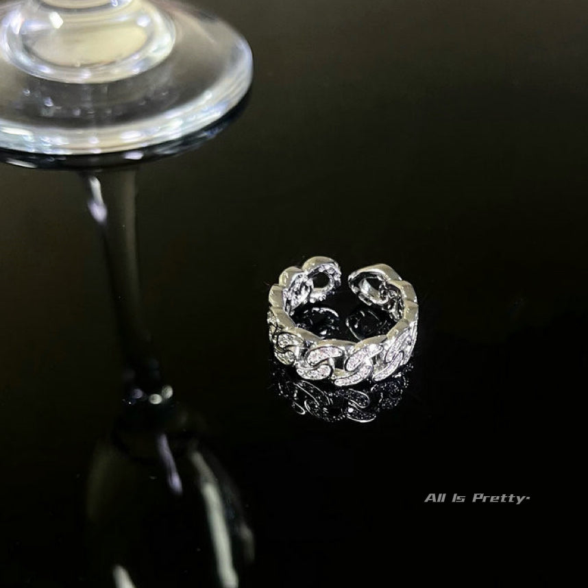 Crystal link chain ring