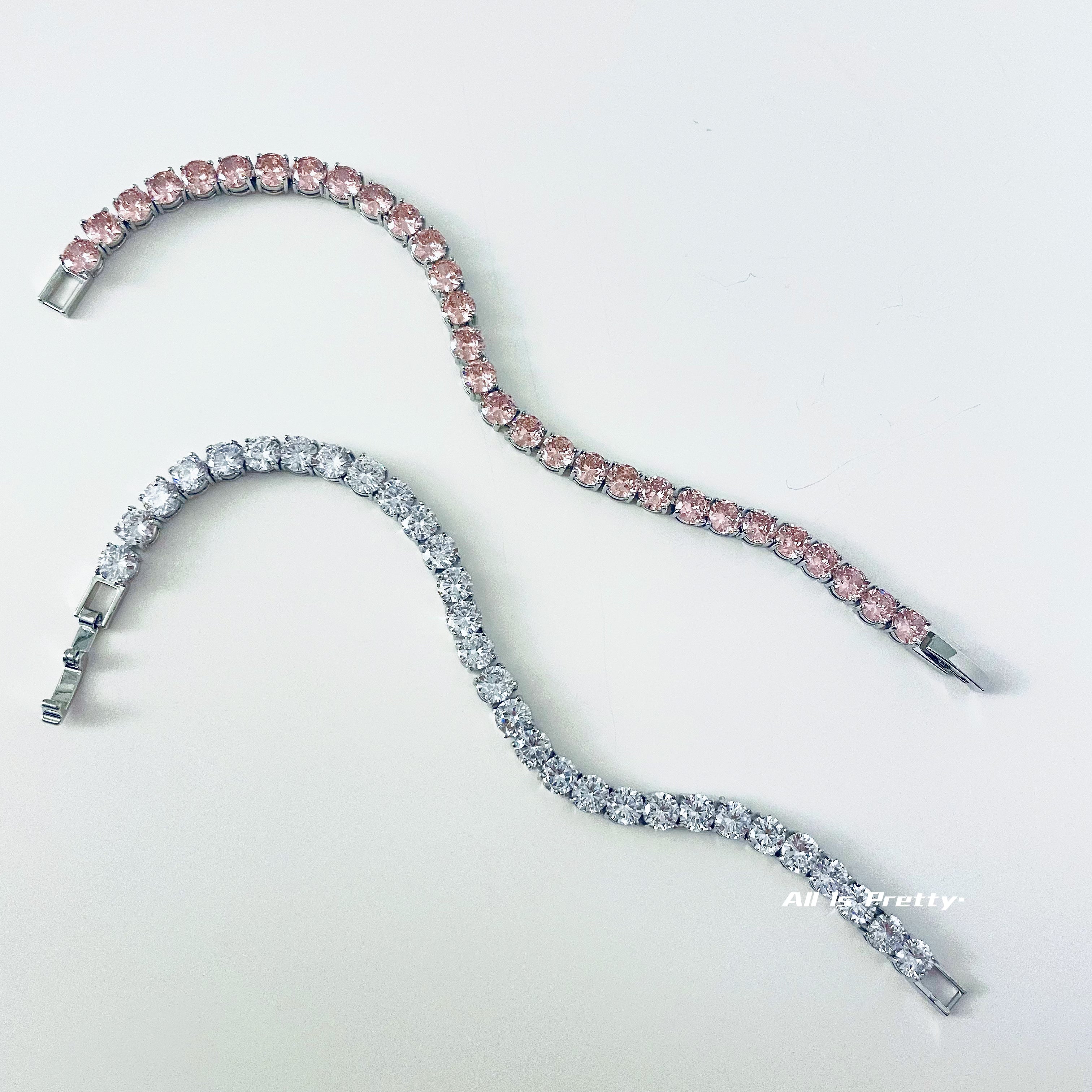 Classic tennis bracelet