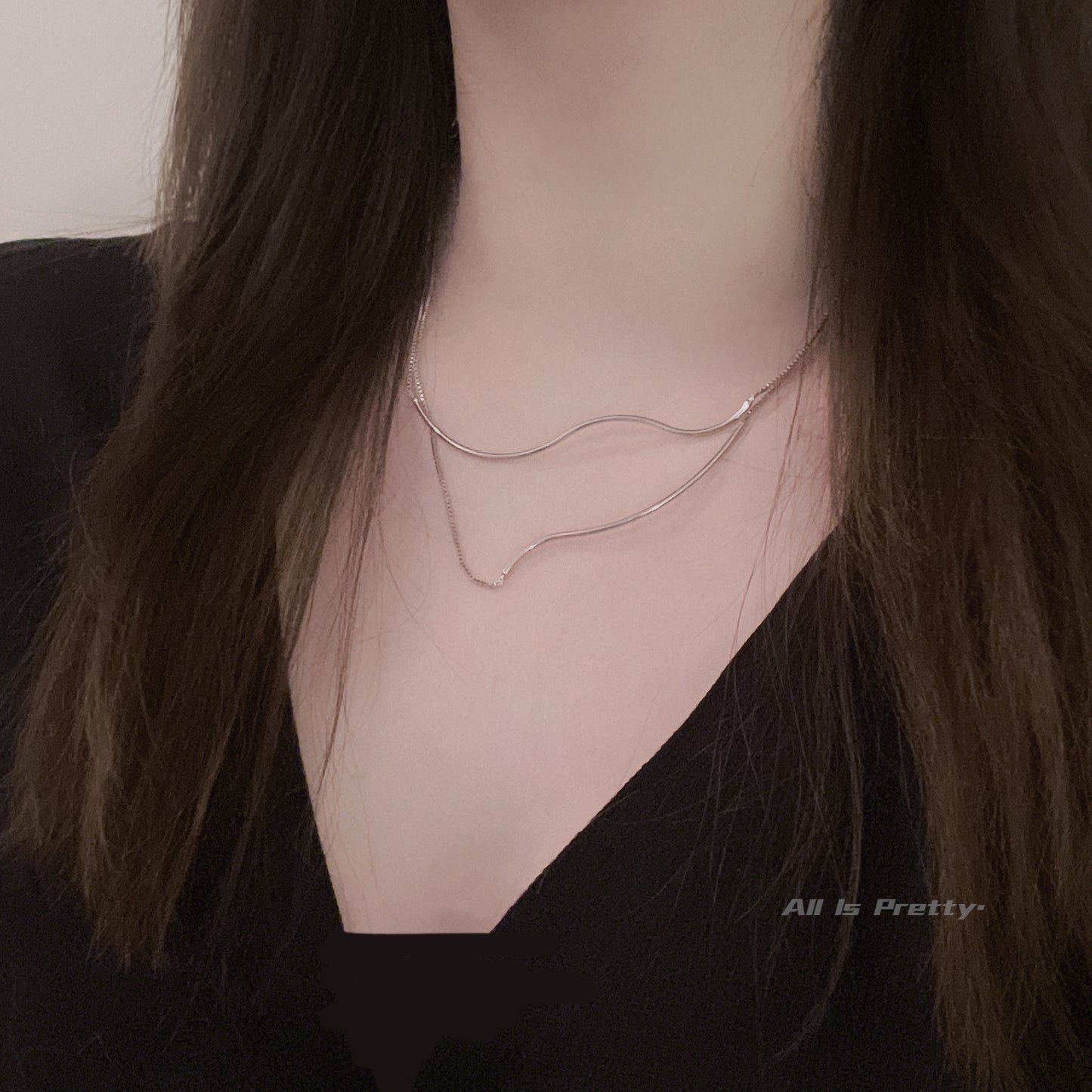 Wave adjustable necklace