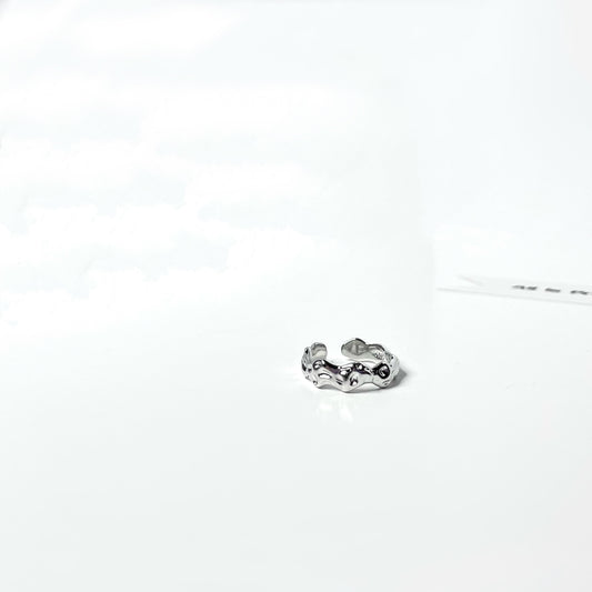 Textured band ring
