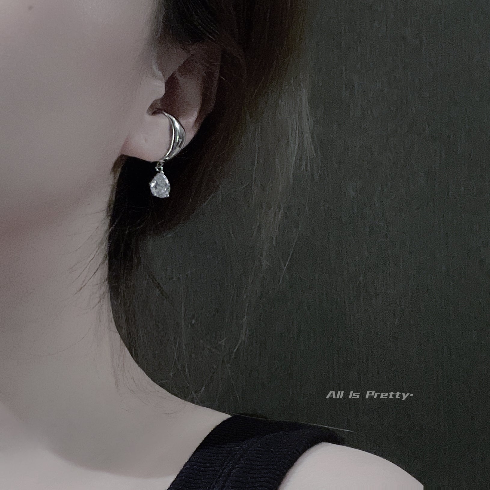 Tear drop cuff earring (single)
