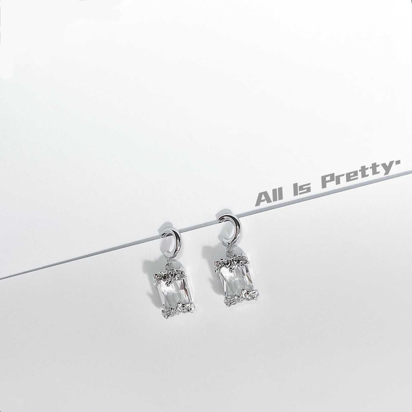 Vintage baroque style ice earrings