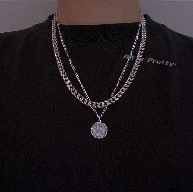 Double layered curb chain necklace with pendant