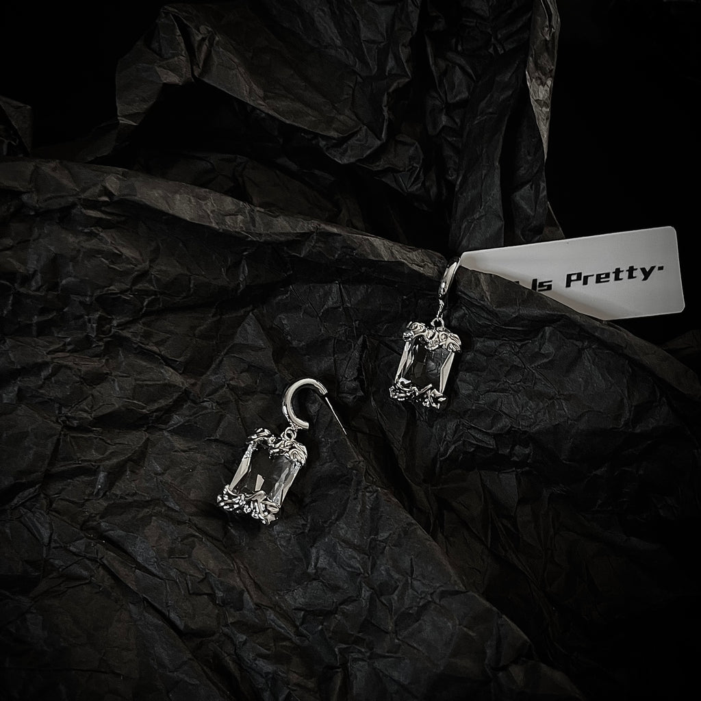 Vintage baroque style ice earrings