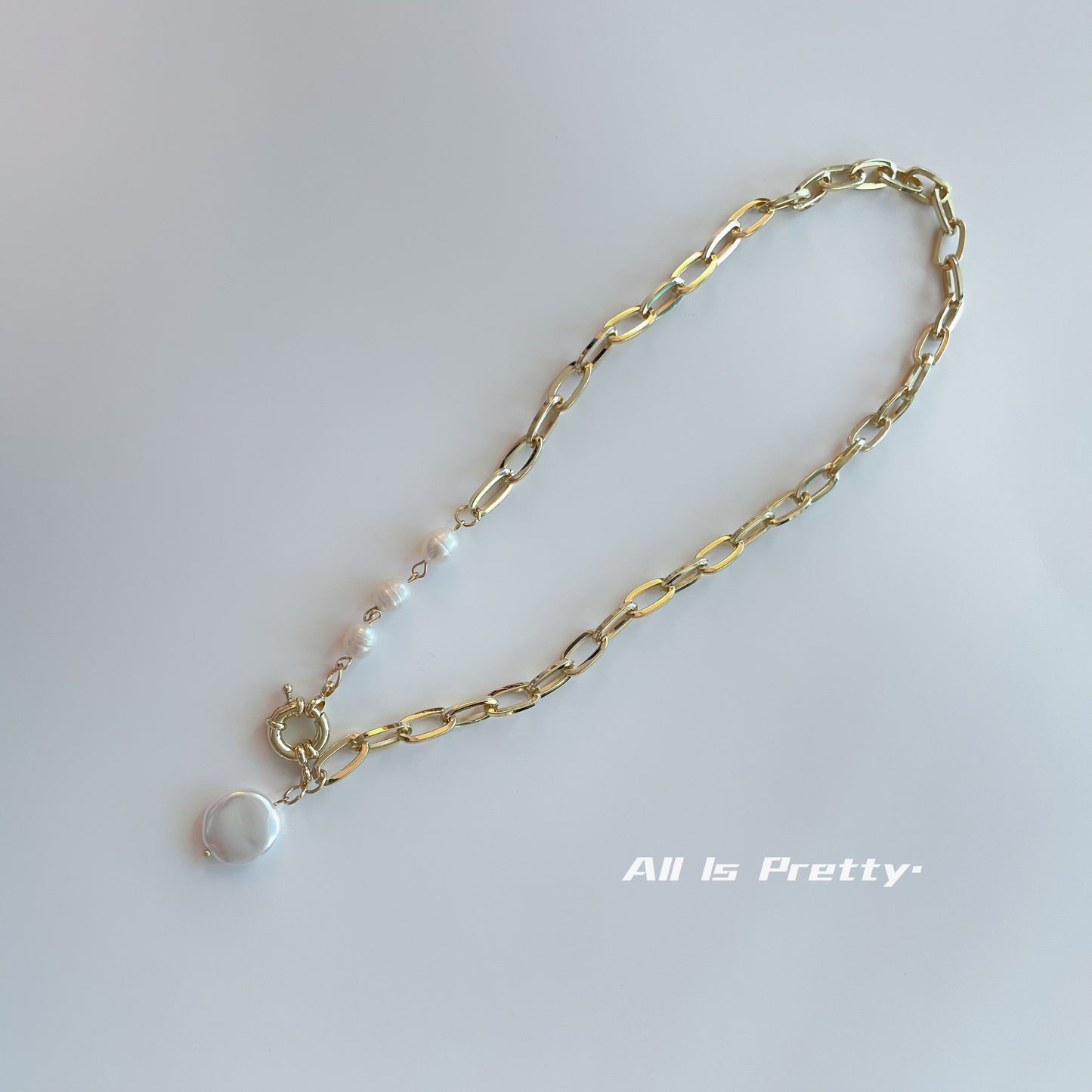 Link chain pearl necklace