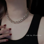 Chunky stylish chain necklace