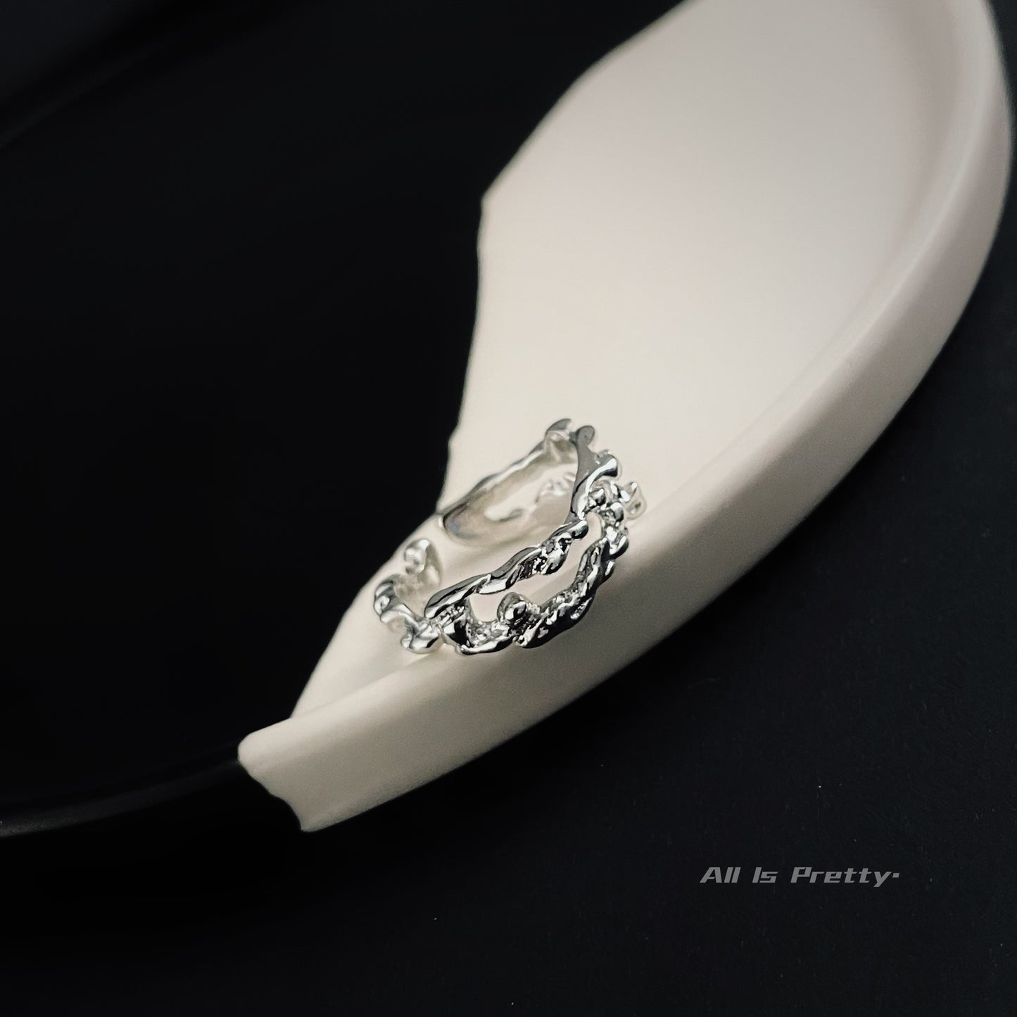 lava shape open ring