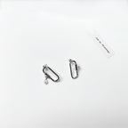 Stylish link studded earrings