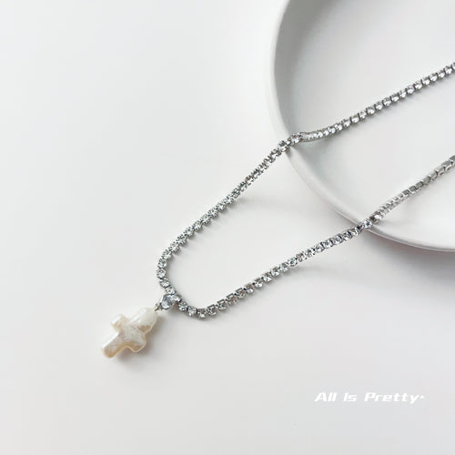 Baroque pearl crystal necklace