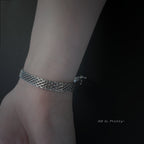 Linked herringbone chain bracelet