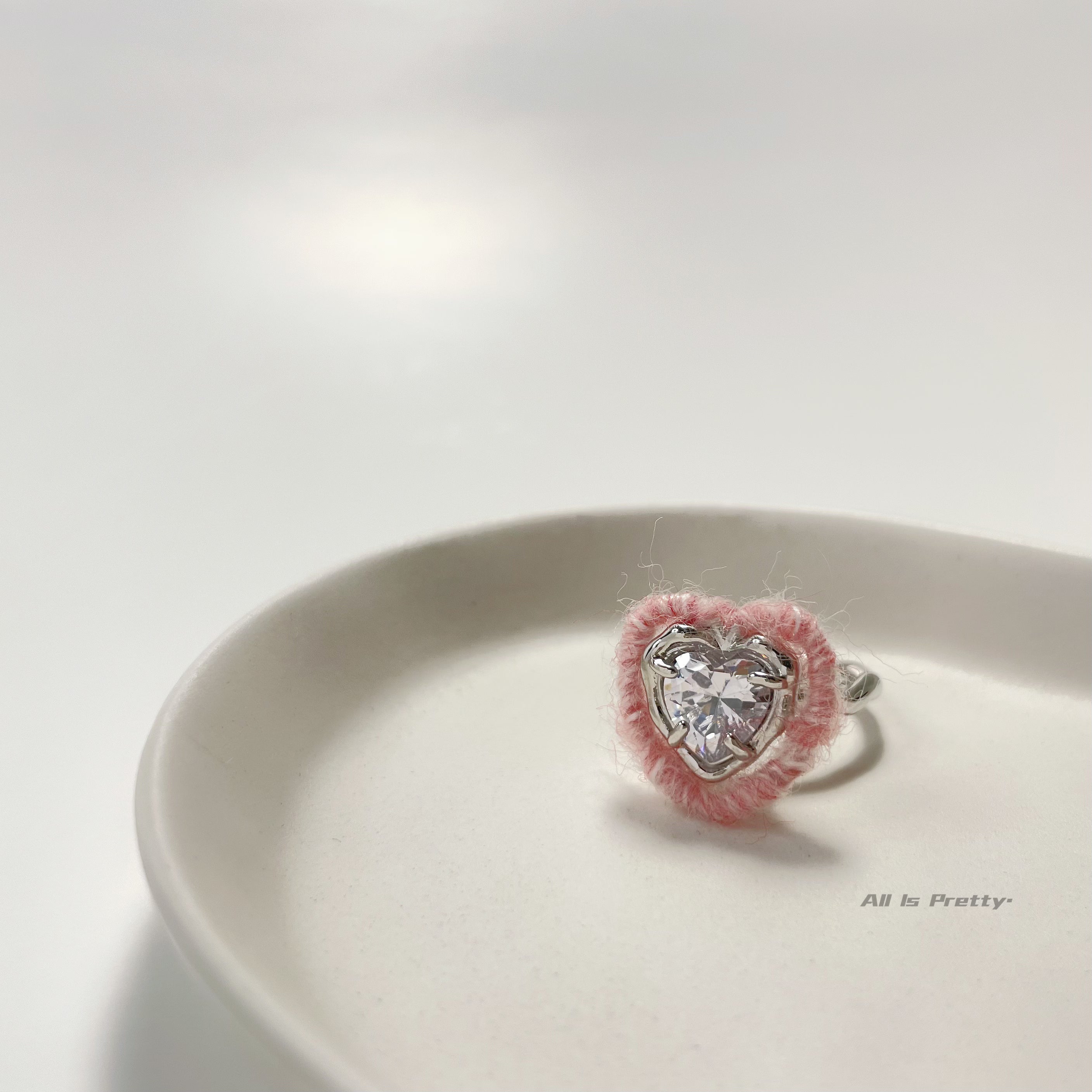 woolen wrapped heart crystal openr ring