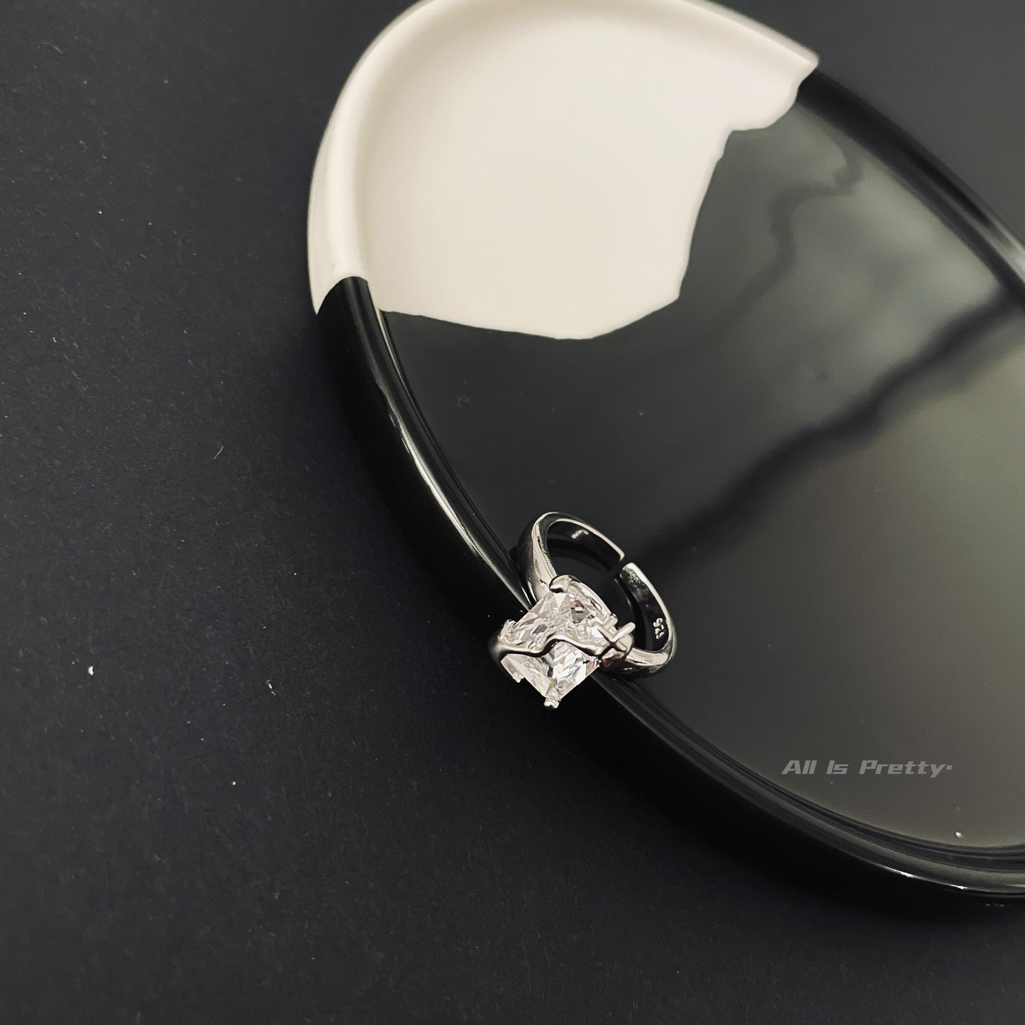 Crystal star ring